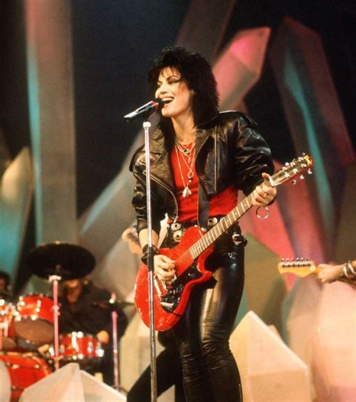 Who are Joan Jett s Parents? Joan Jett Biography, Parents Name, Nationality and More